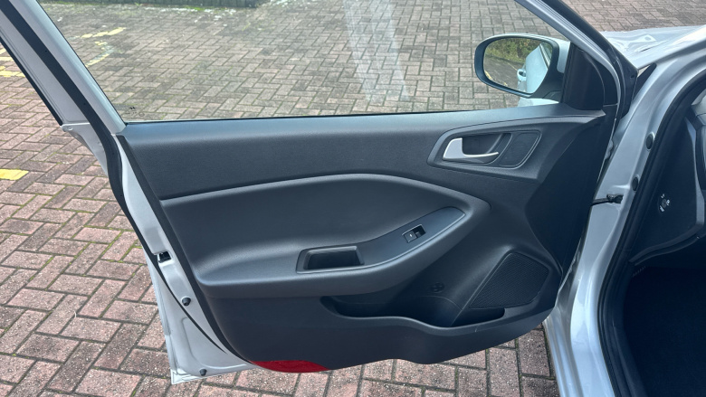 Hyundai i20 1.2 MPi Premium Nav 5dr Petrol Hatchback